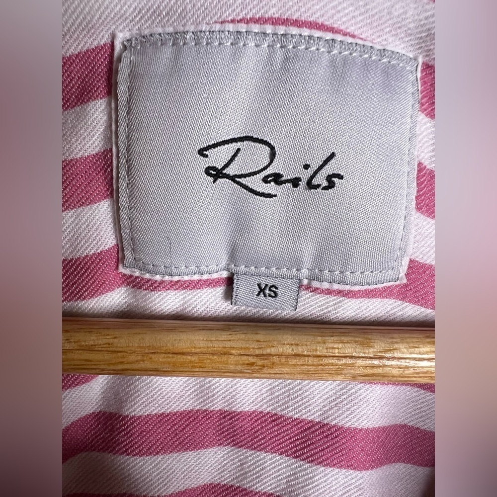 Rails Pink/Red and White Striped Long Sleeve Pajama / Lounge Set in size XSmall - Picture 9 of 10